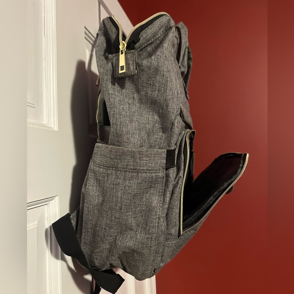 Backpack/diaper bag - Picture 3 of 7